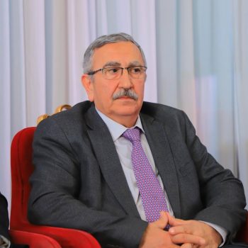 أحمد مظهر سعدو